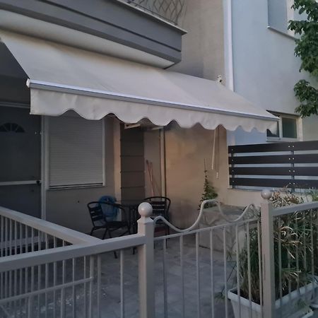 Makis Apartments Touzla Ofrínion Buitenkant foto